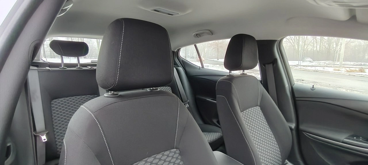 Opel Astra - Zdjęcie 12