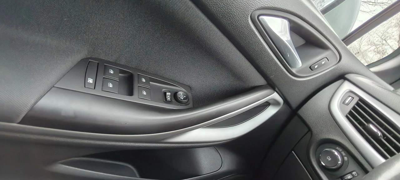 Opel Astra - Zdjęcie 14