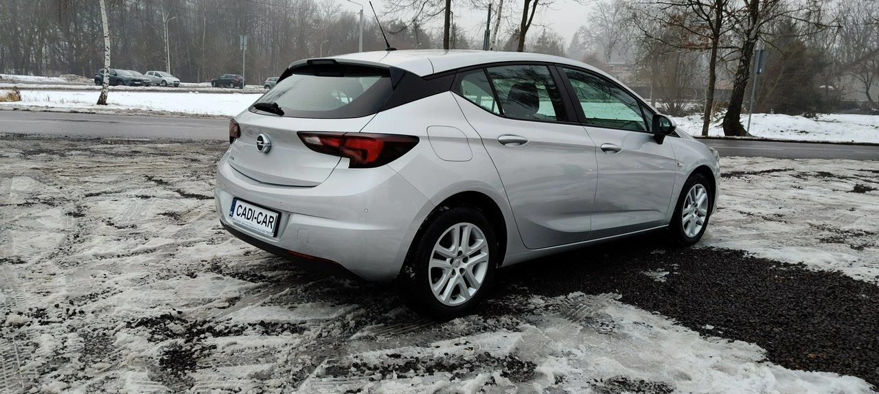 Opel Astra - Zdjęcie 3