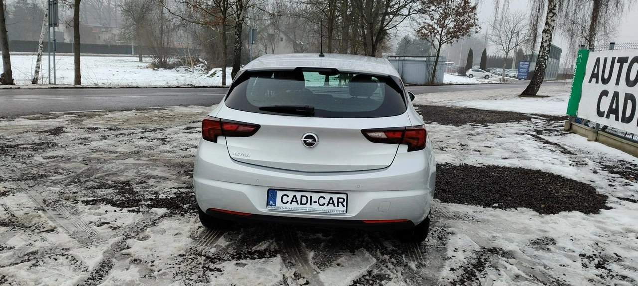 Opel Astra - Zdjęcie 4