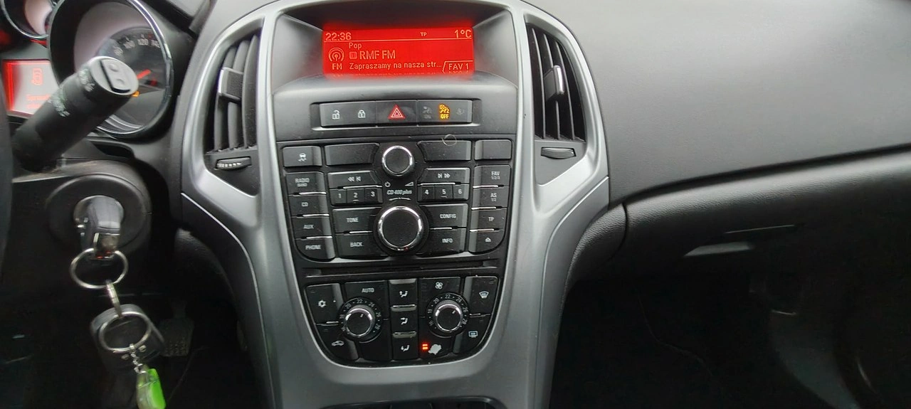 Opel Astra - Zdjęcie 9