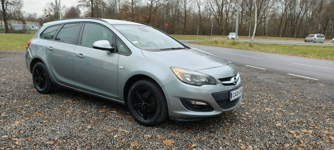 Opel Astra - Zdjęcie 2