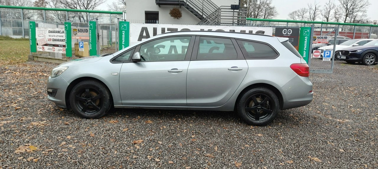 Opel Astra - Zdjęcie 6