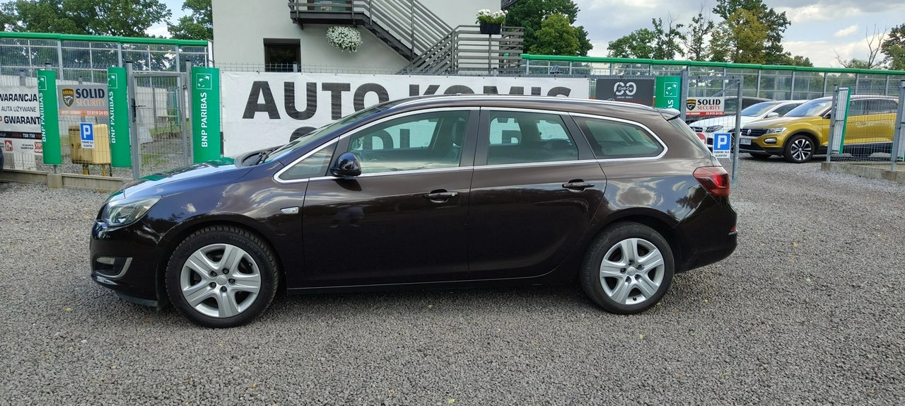 Opel Astra - Zdjęcie 6