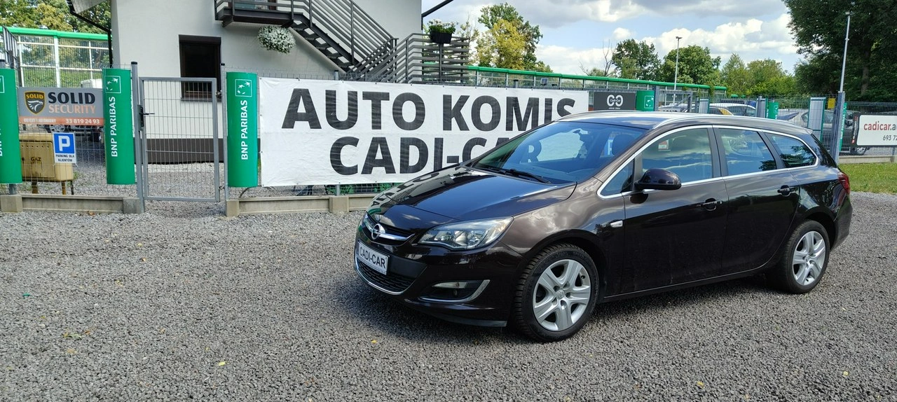 Opel Astra - Główne zdjęcie