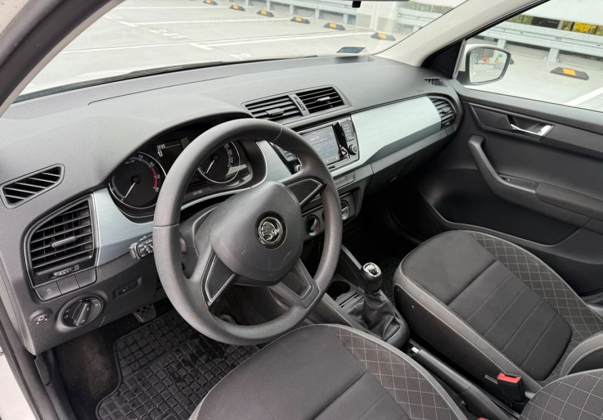 Skoda Fabia - Zdjęcie 14
