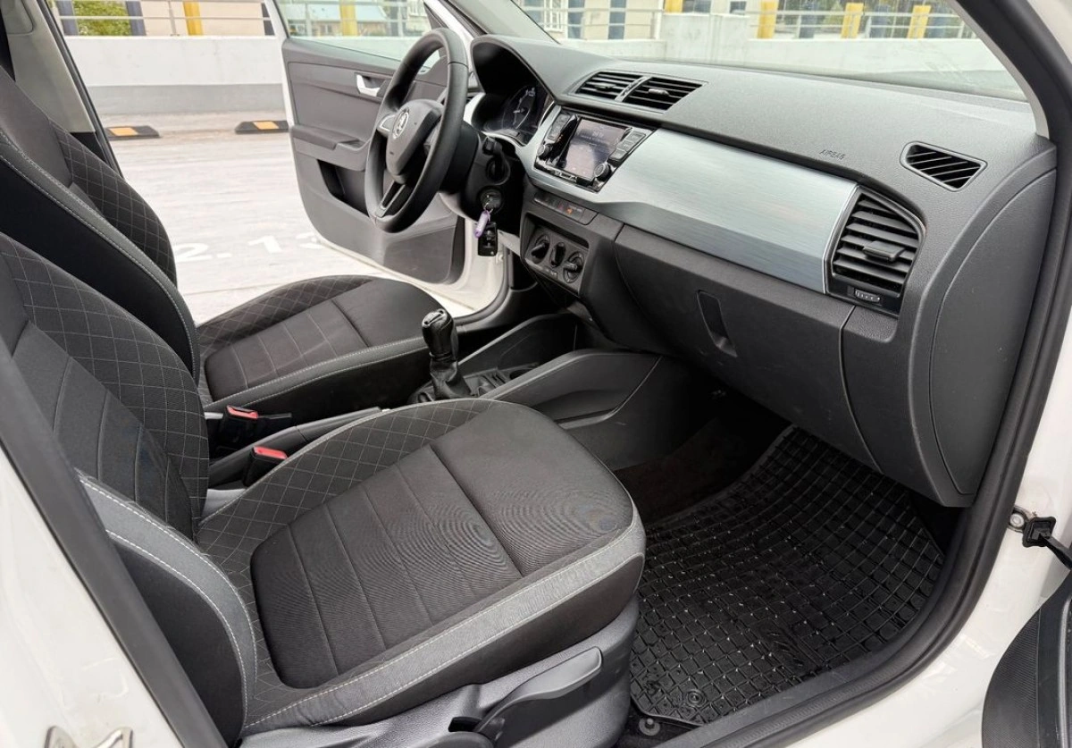 Skoda Fabia - Zdjęcie 23