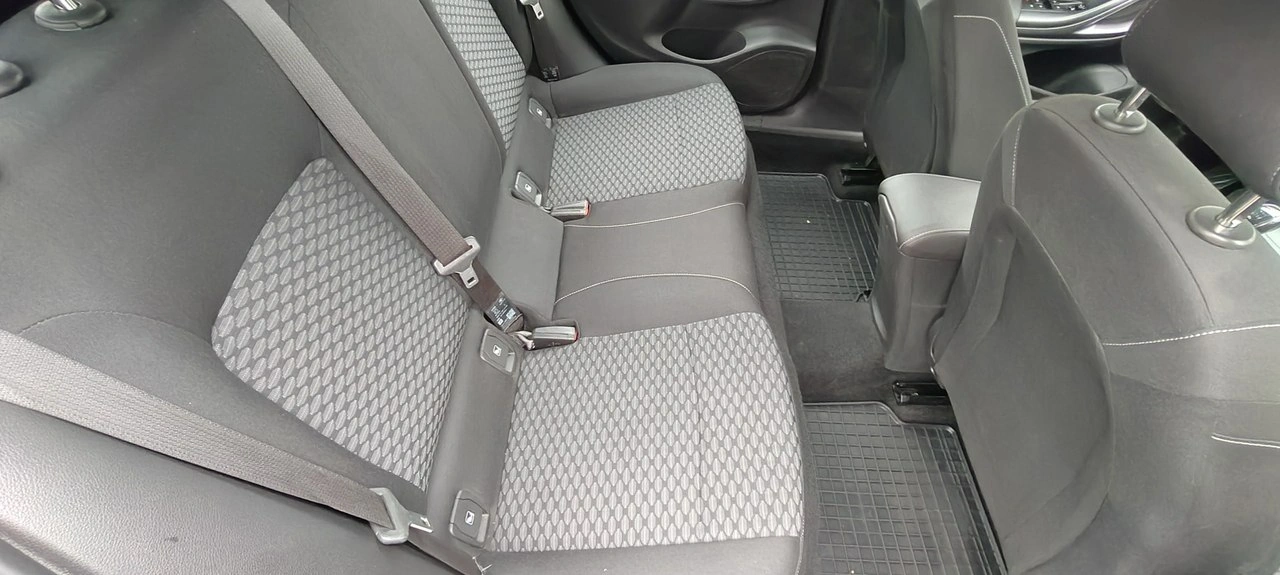 Opel Astra - Zdjęcie 10