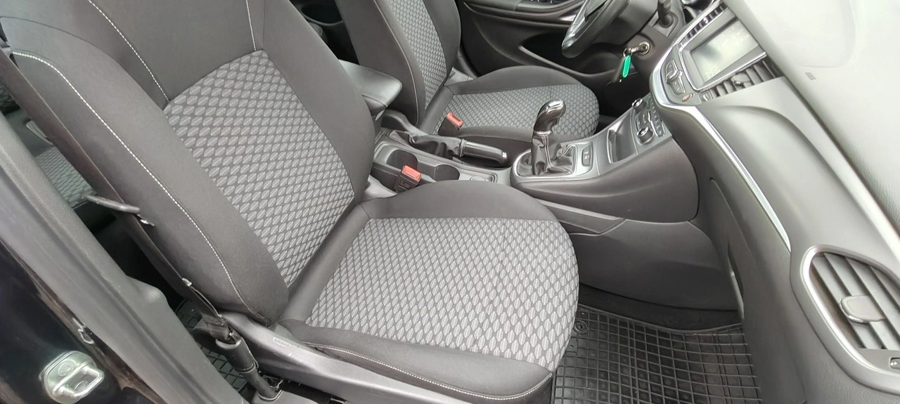 Opel Astra - Zdjęcie 11