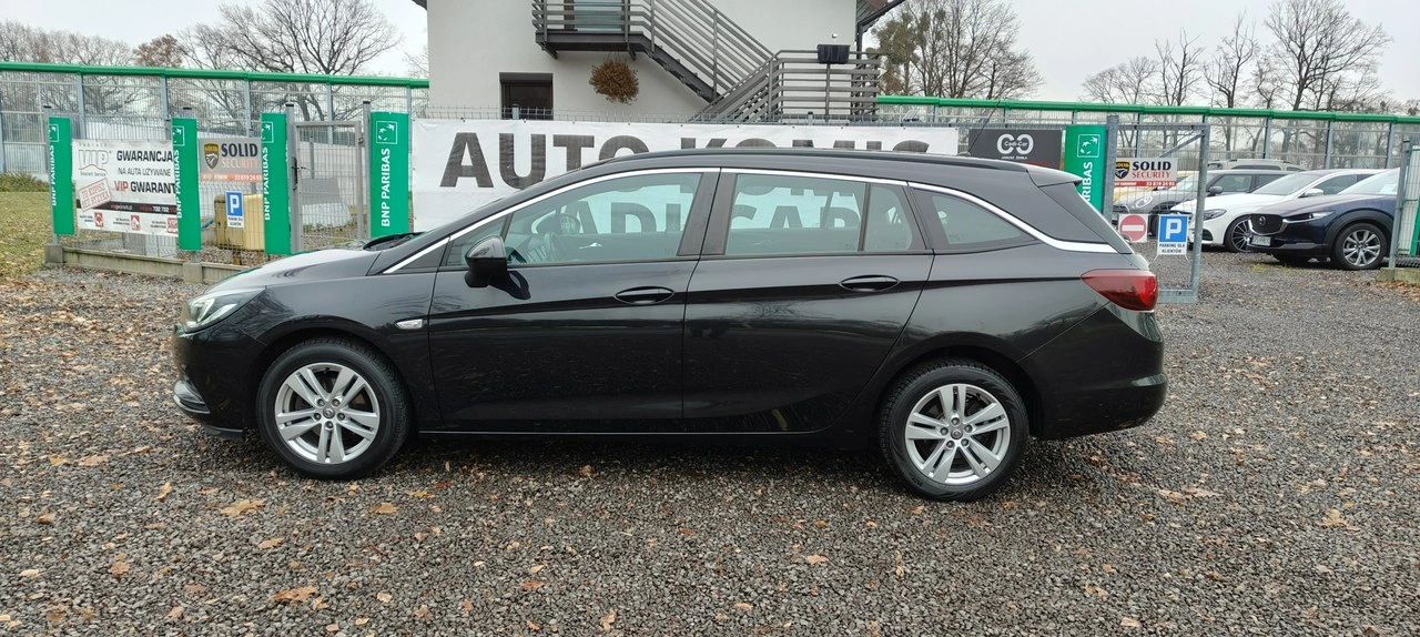 Opel Astra - Zdjęcie 6