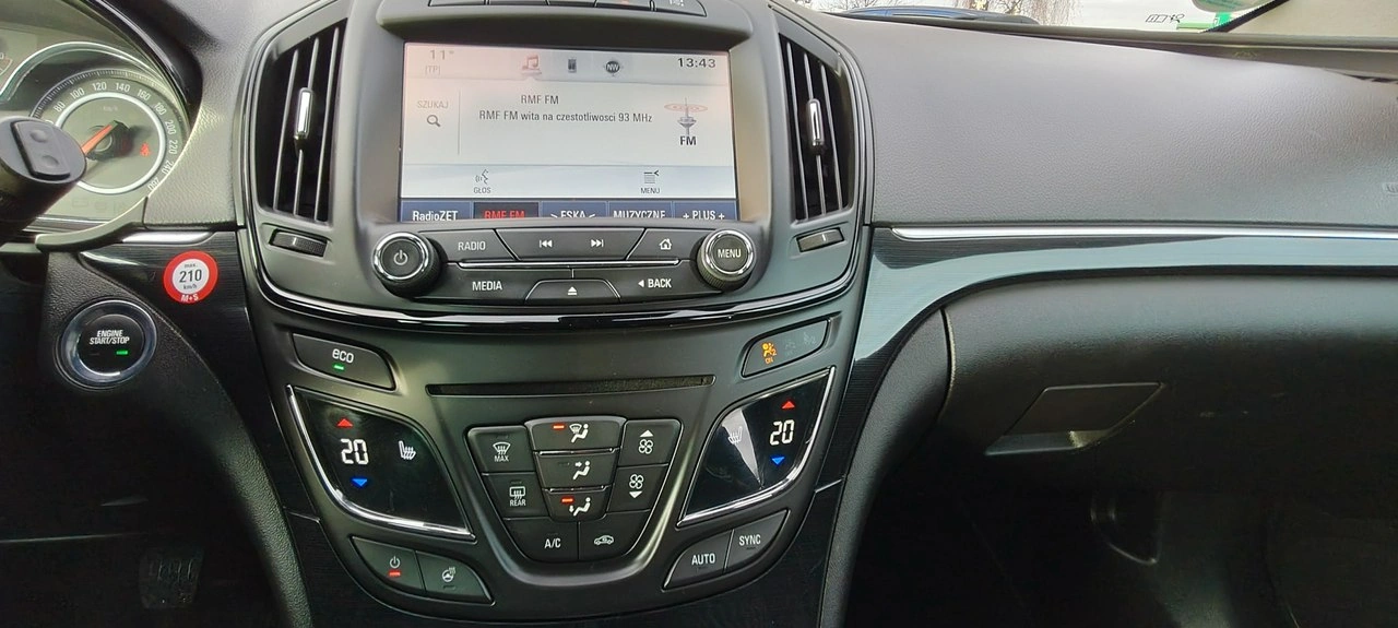 Opel Insignia - Zdjęcie 9