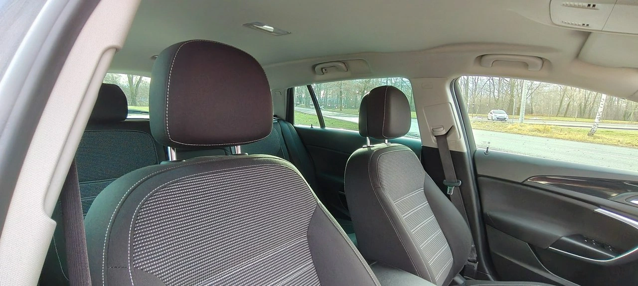 Opel Insignia - Zdjęcie 14