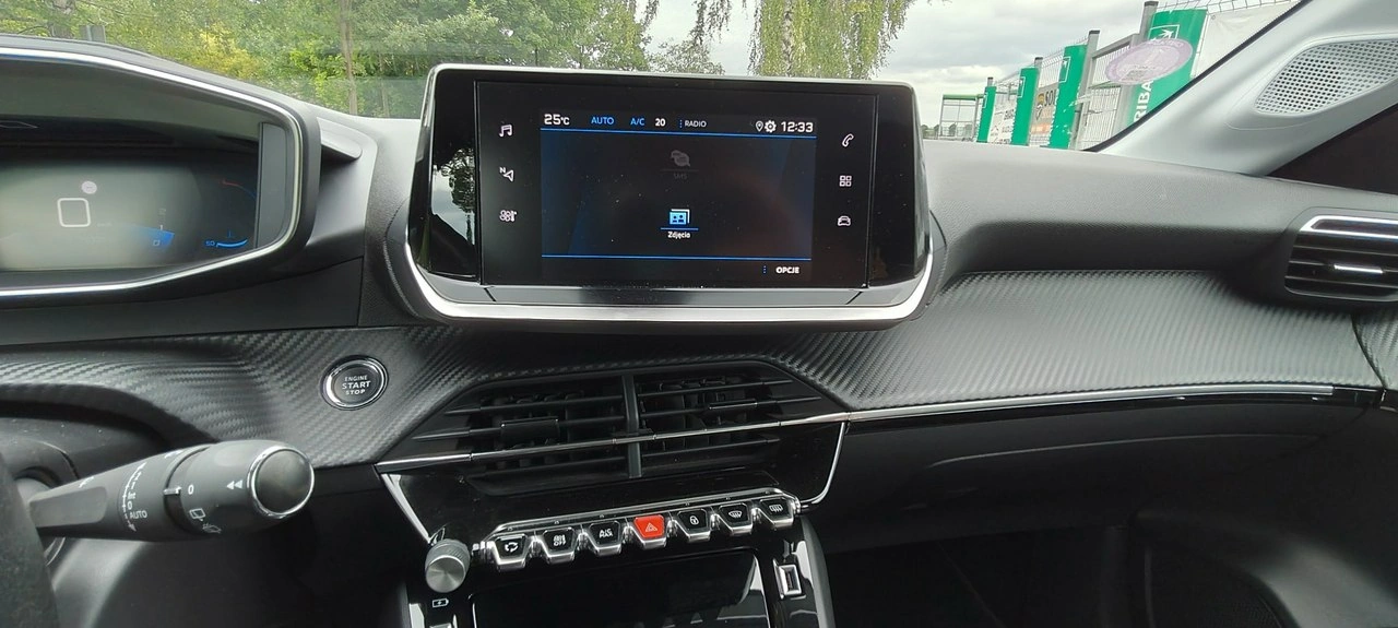 Peugeot 208 - Zdjęcie 9