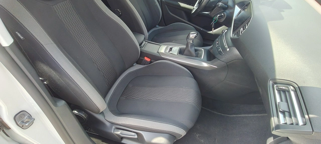 Peugeot 308 - Zdjęcie 10