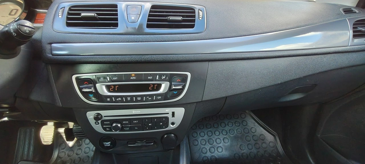 Renault Megane - Zdjęcie 9