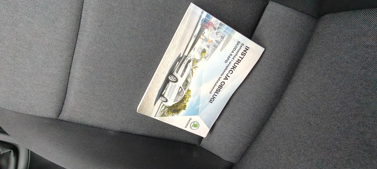 Skoda RAPID - Zdjęcie 15