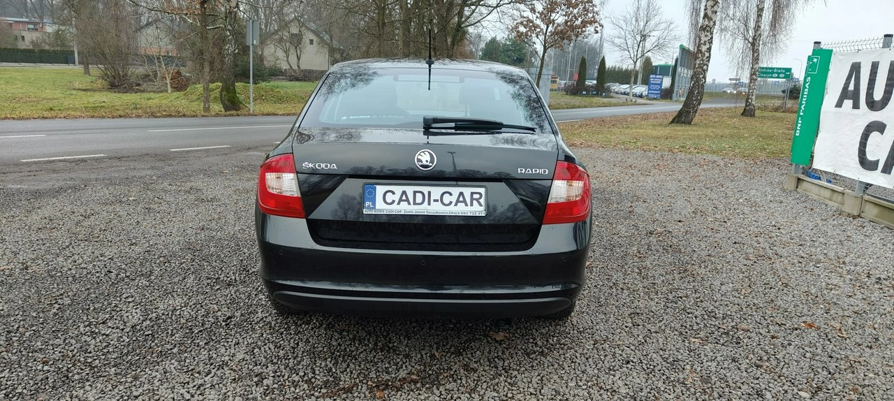 Skoda RAPID - Zdjęcie 4