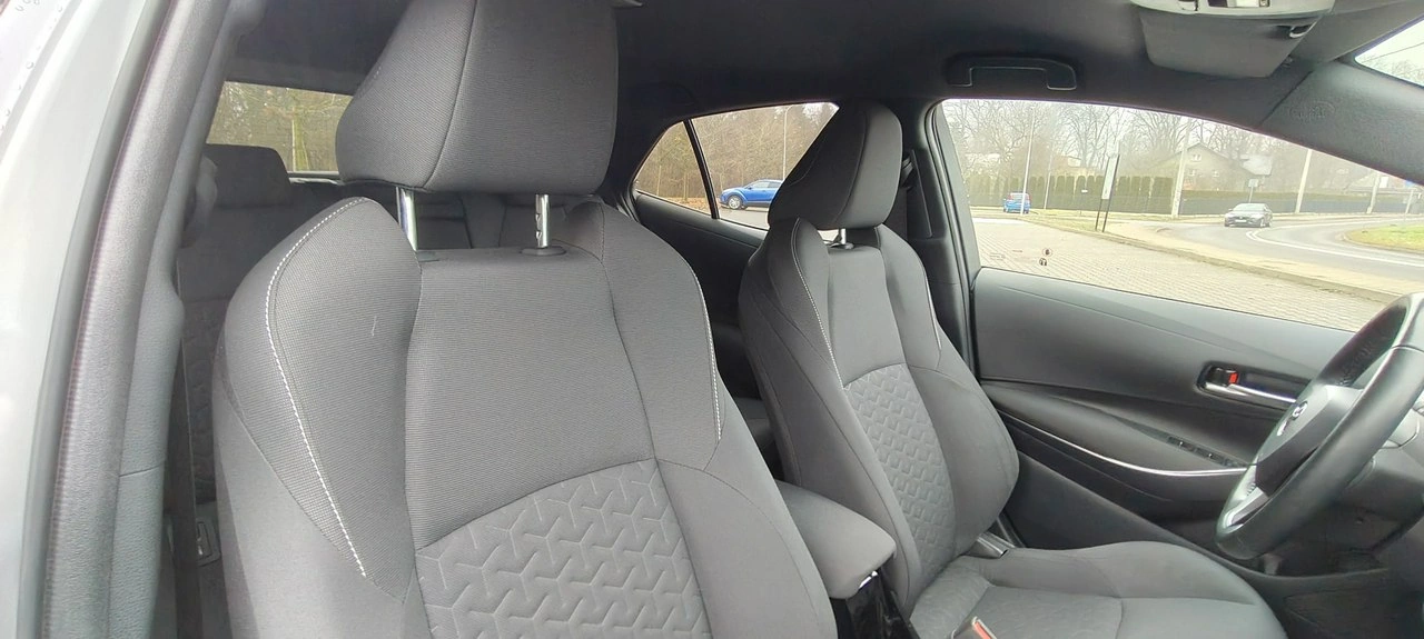 Toyota Corolla - Zdjęcie 14