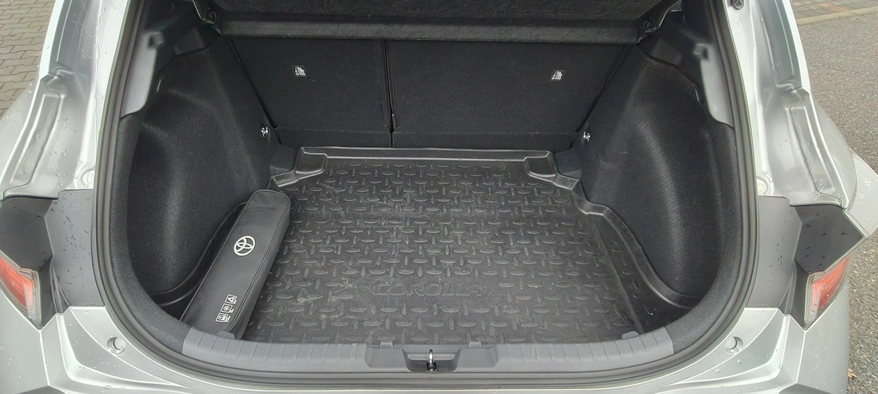 Toyota Corolla - Zdjęcie 18