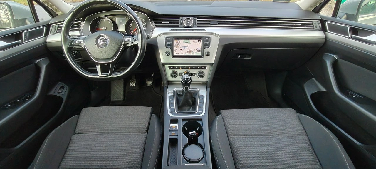 Volkswagen Passat - Zdjęcie 7