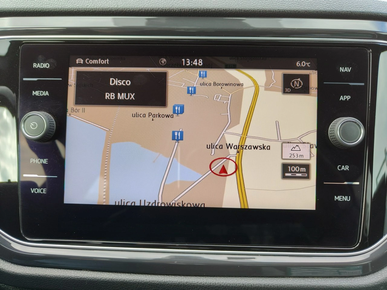 Volkswagen T-Roc - Zdjęcie 10