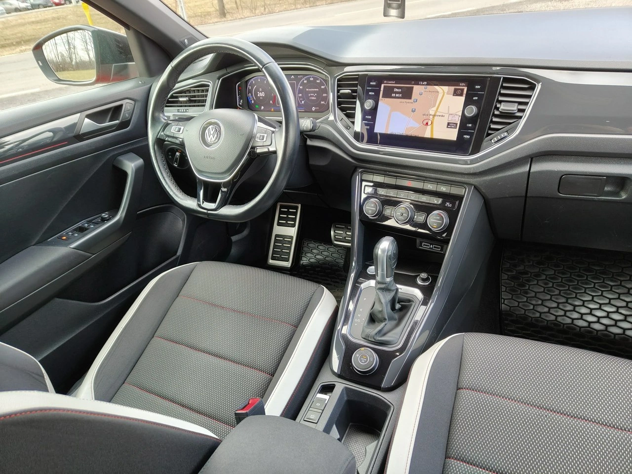 Volkswagen T-Roc - Zdjęcie 8