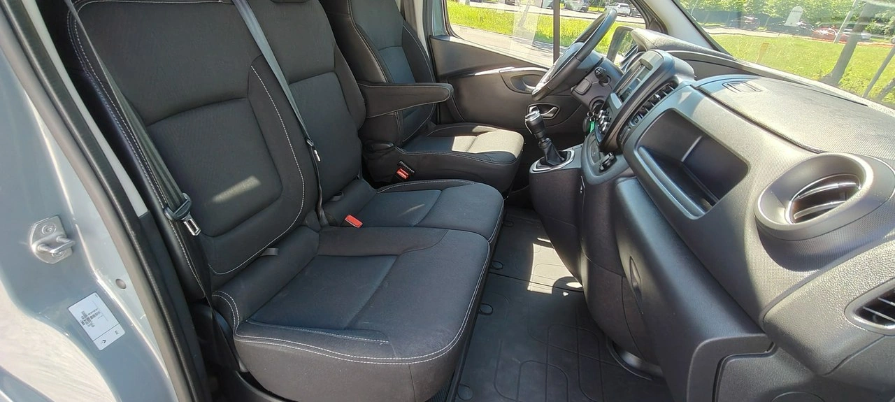 Renault Trafic - Zdjęcie 10