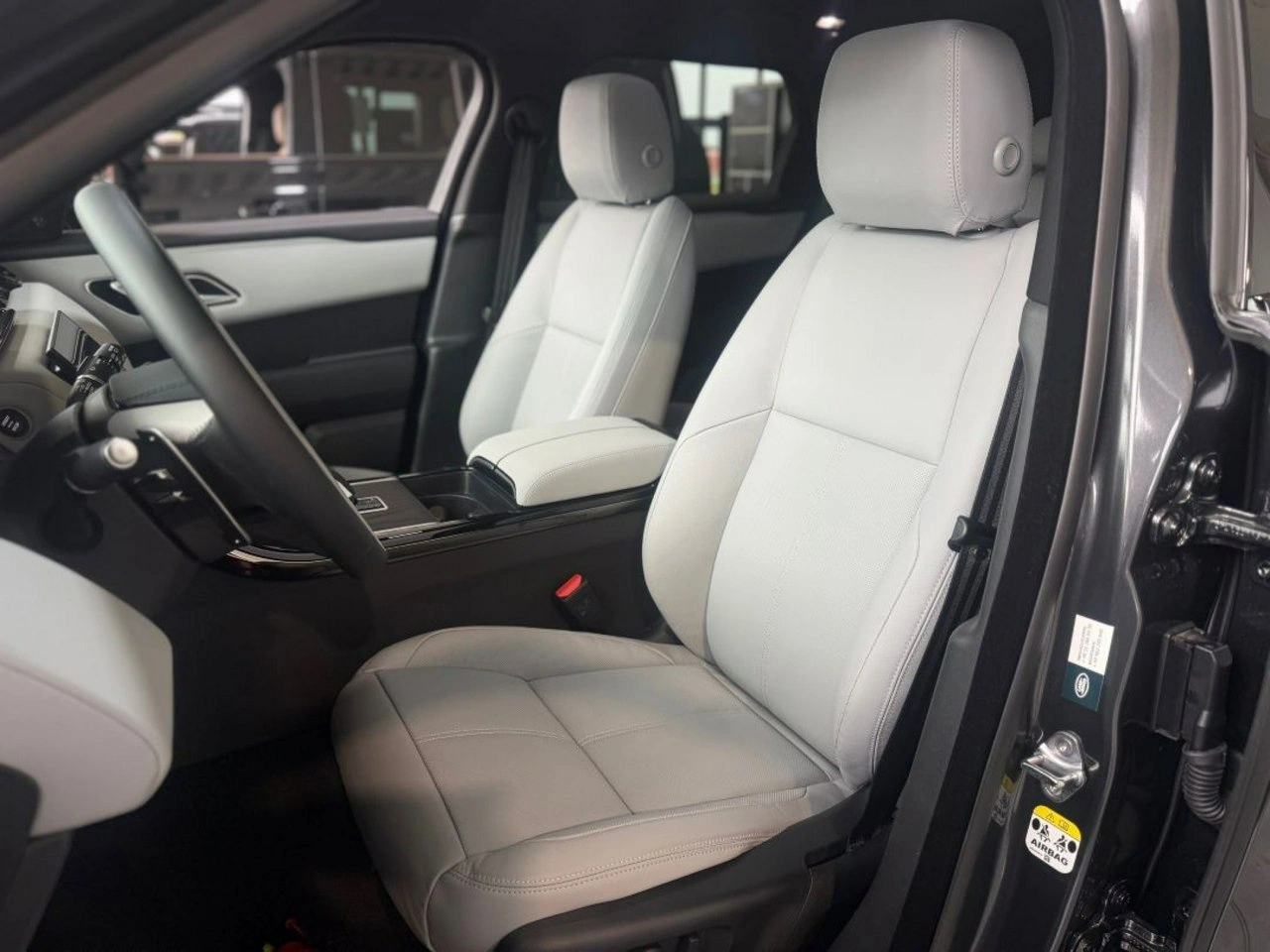 Land Rover Range Rover Velar - Zdjęcie 10