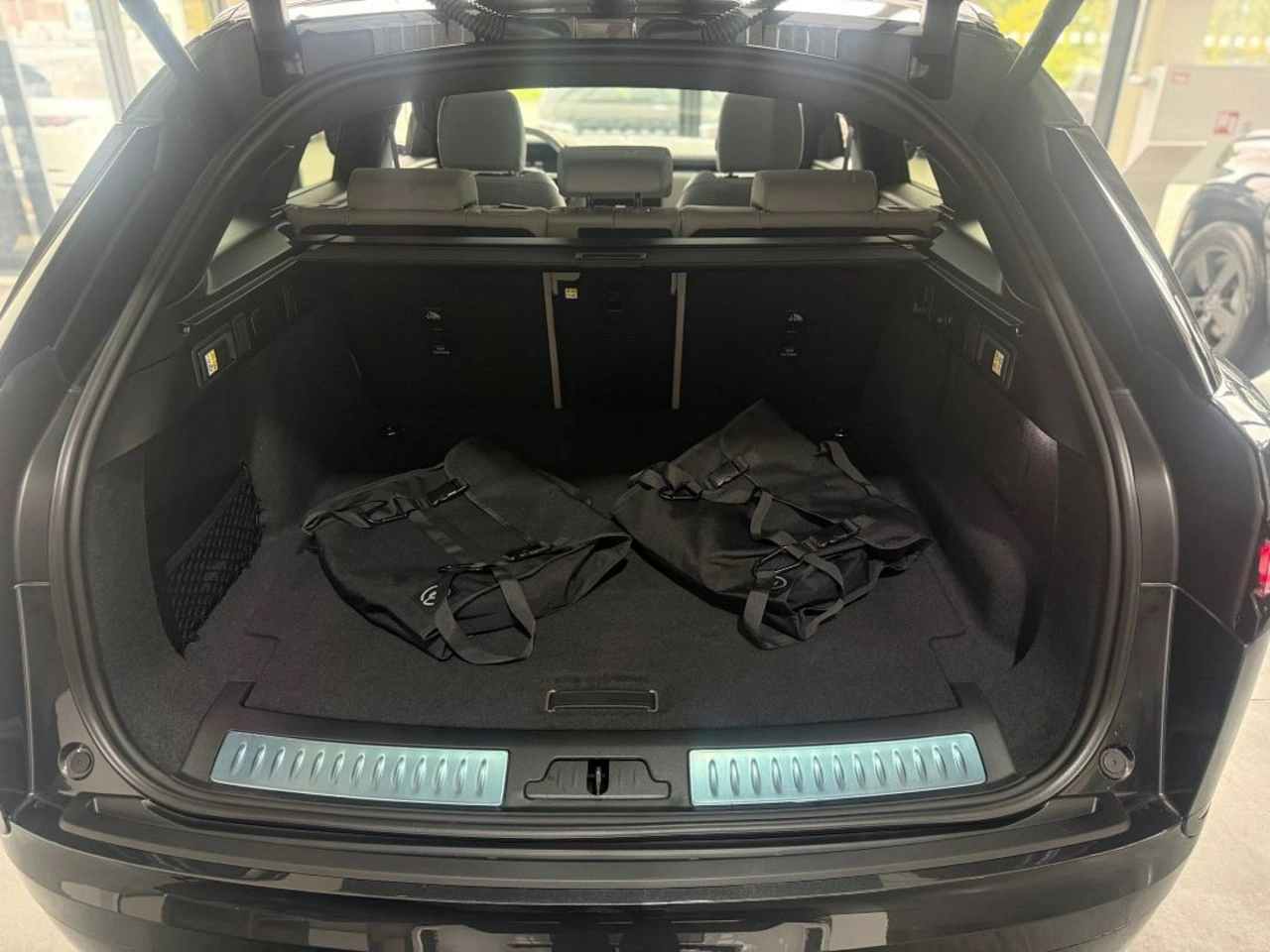 Land Rover Range Rover Velar - Zdjęcie 20