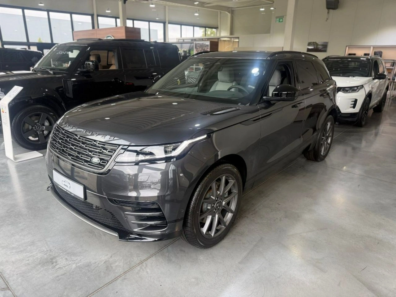 Land Rover Range Rover Velar - Zdjęcie 2