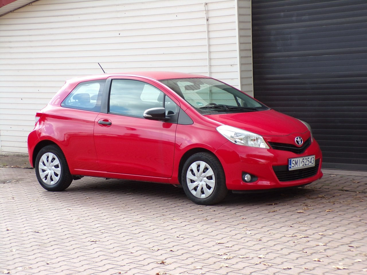 Toyota Yaris - Zdjęcie 12