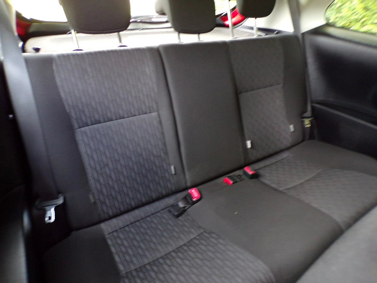 Toyota Yaris - Zdjęcie 24