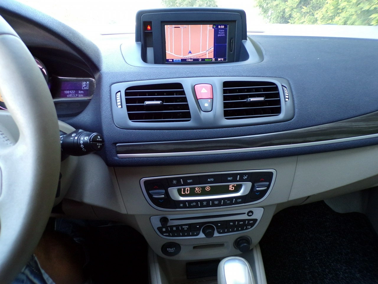 Renault Megane - Zdjęcie 17