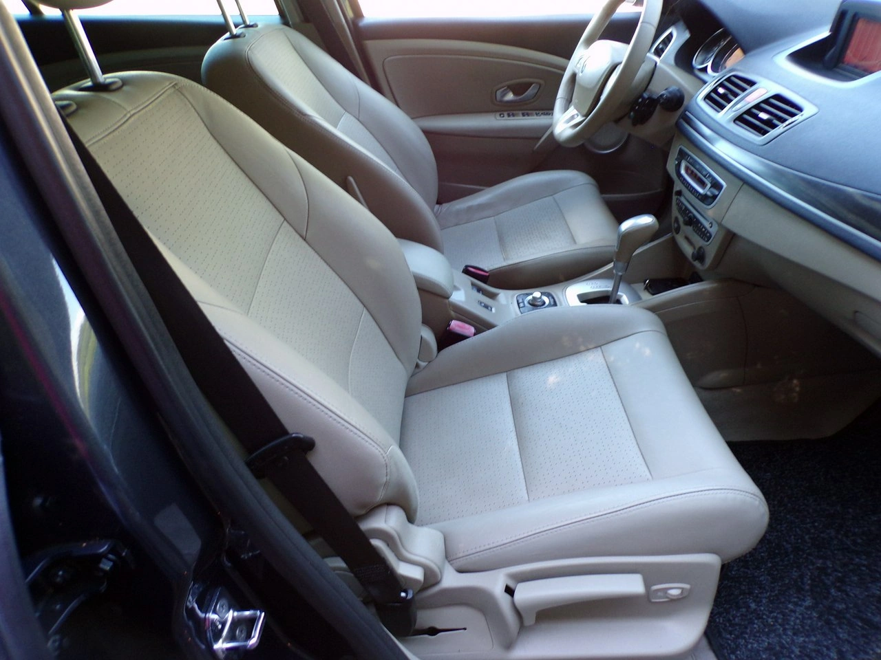 Renault Megane - Zdjęcie 29