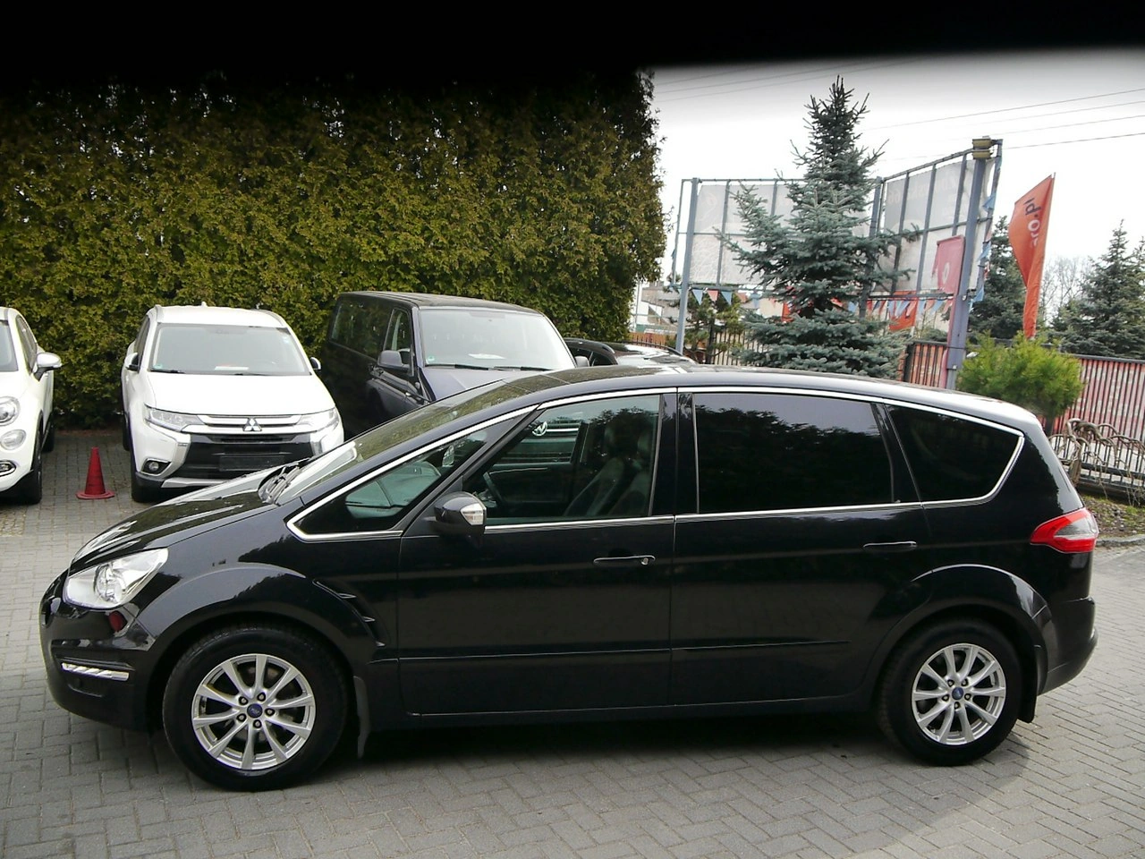 Ford S-Max - Zdjęcie 9