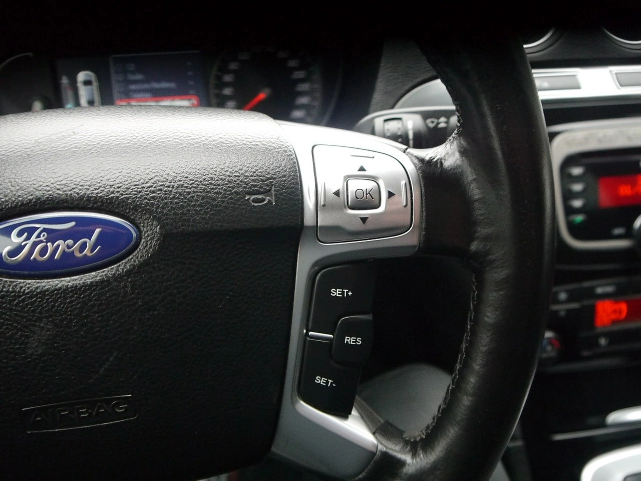 Ford S-Max - Zdjęcie 30