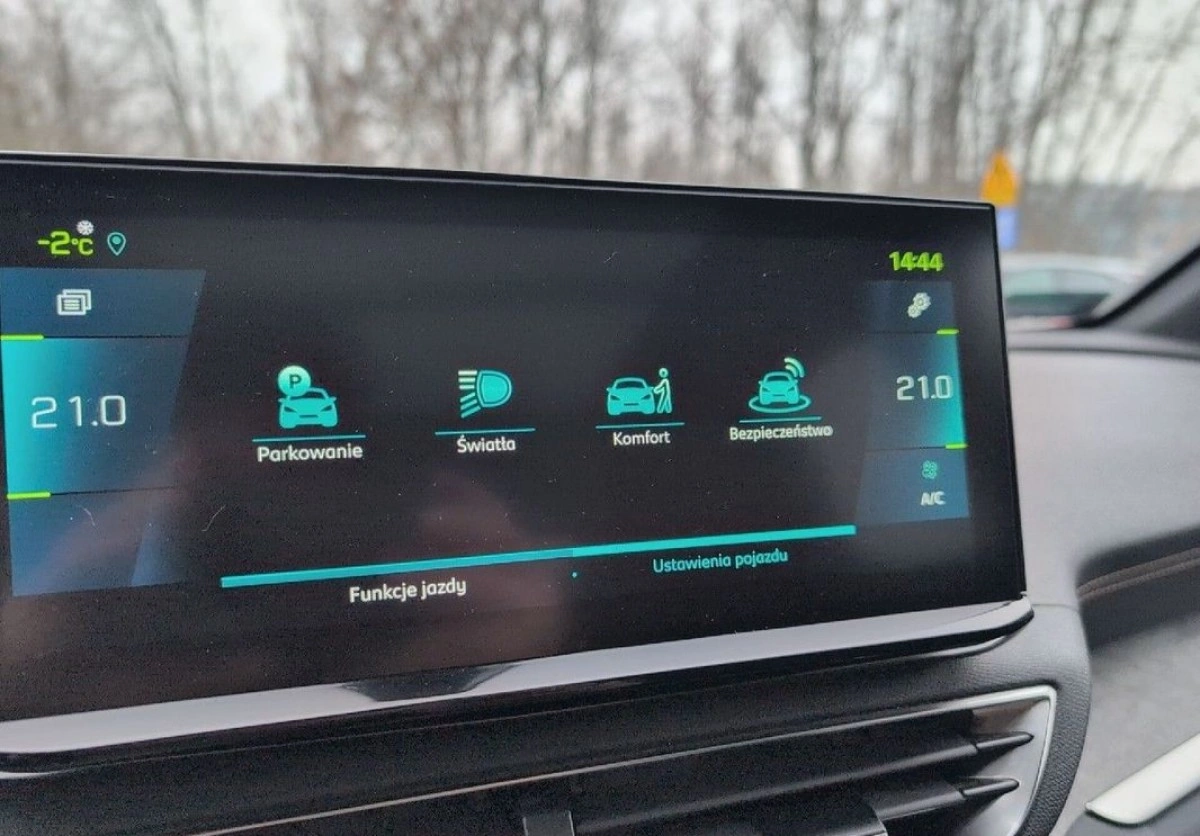 Peugeot 3008 - Zdjęcie 28