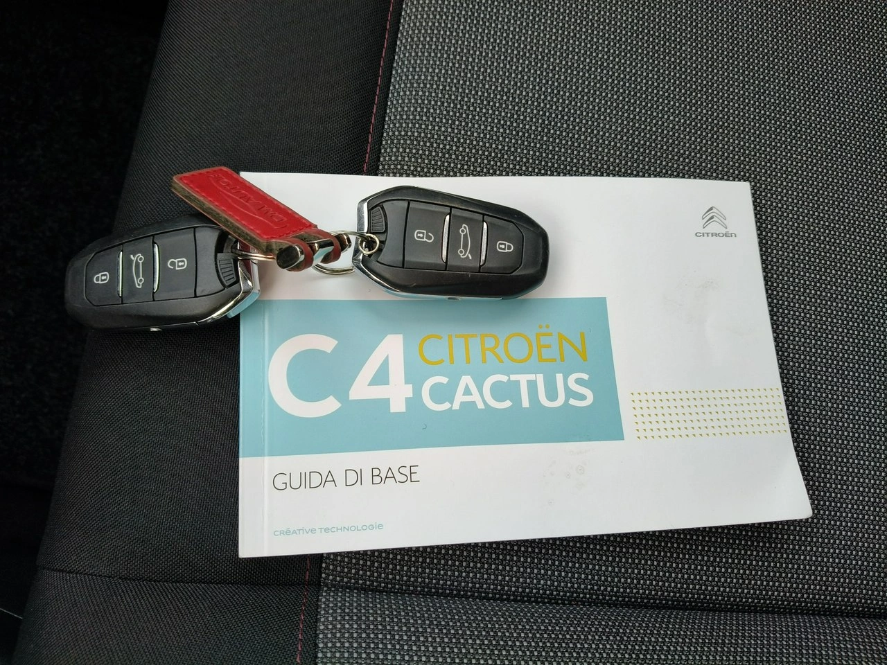 Citroën C4 Cactus - Zdjęcie 12