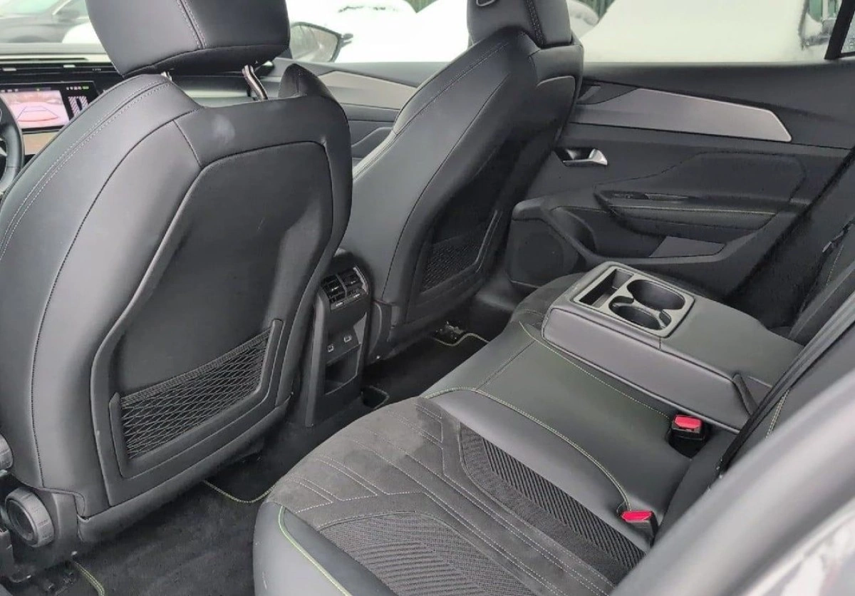 Peugeot 408 - Zdjęcie 10