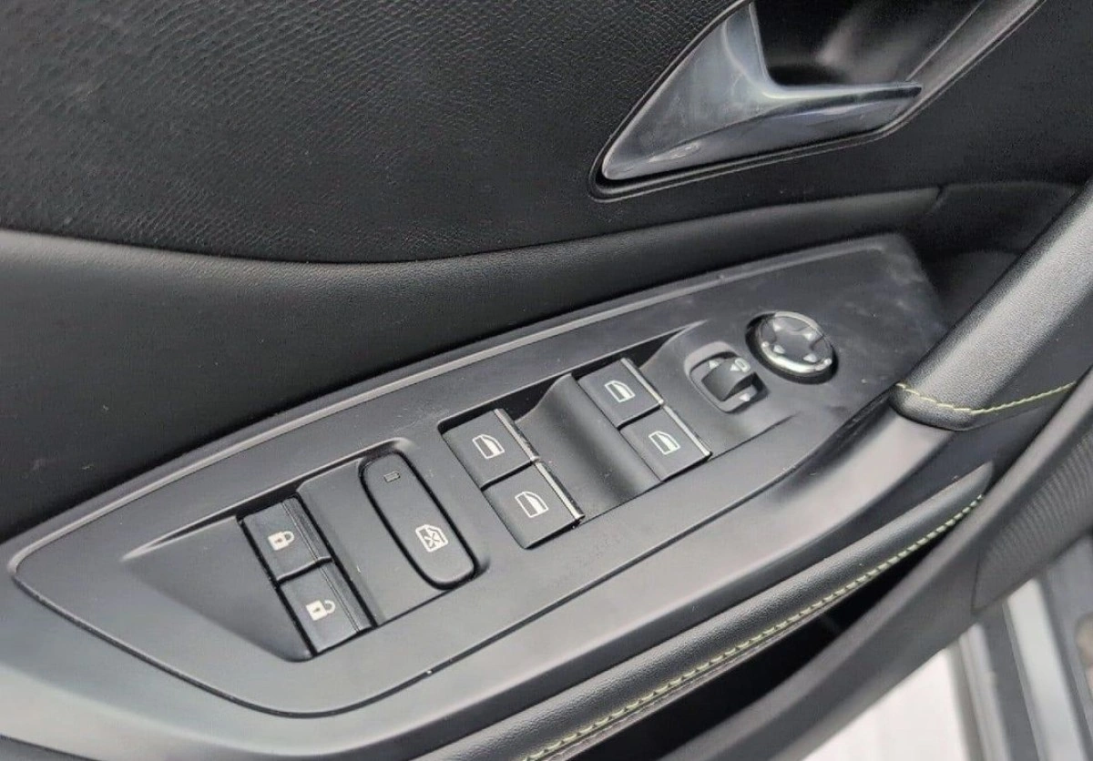 Peugeot 408 - Zdjęcie 12