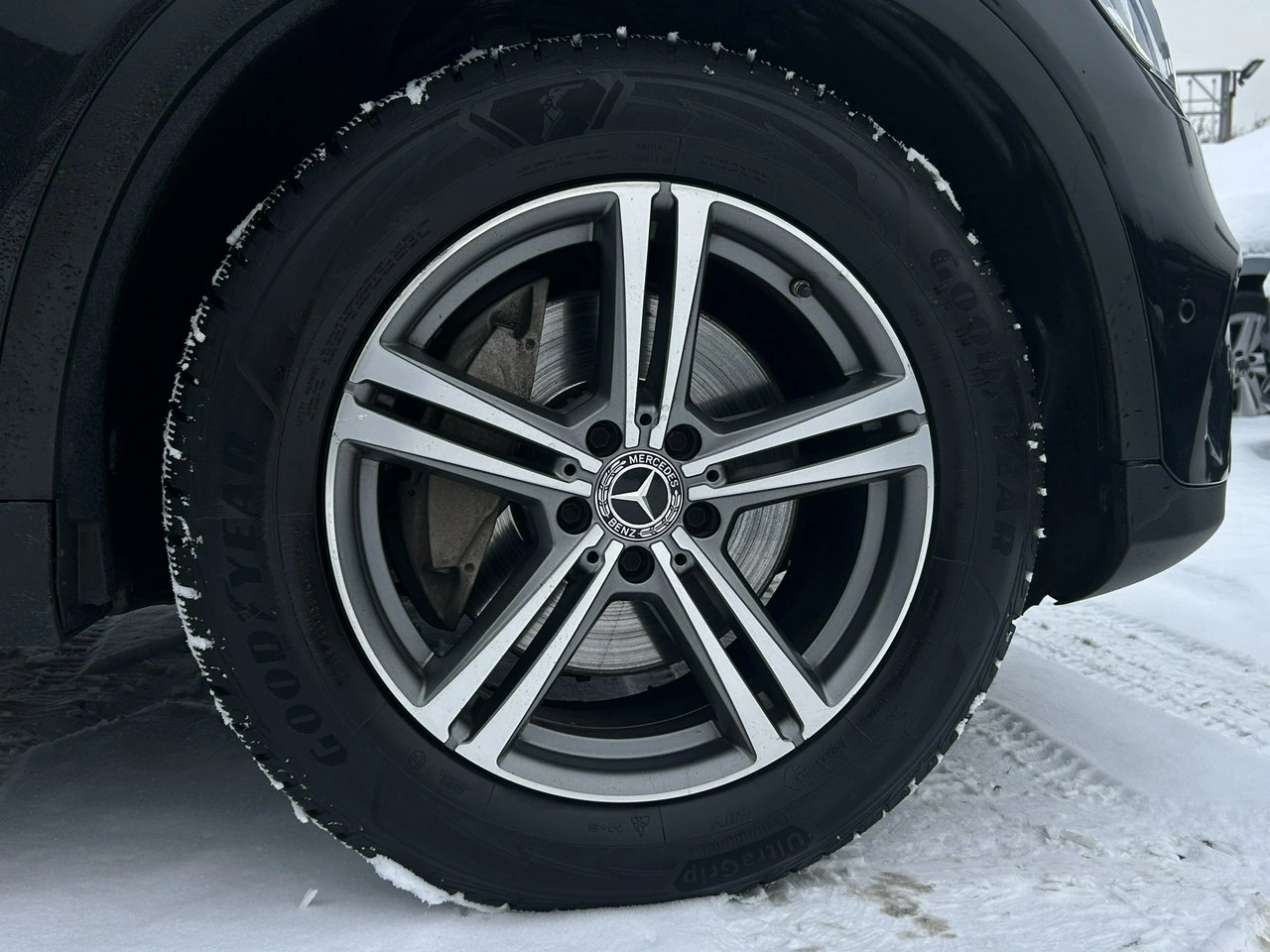 Mercedes GLC 200 - Zdjęcie 10