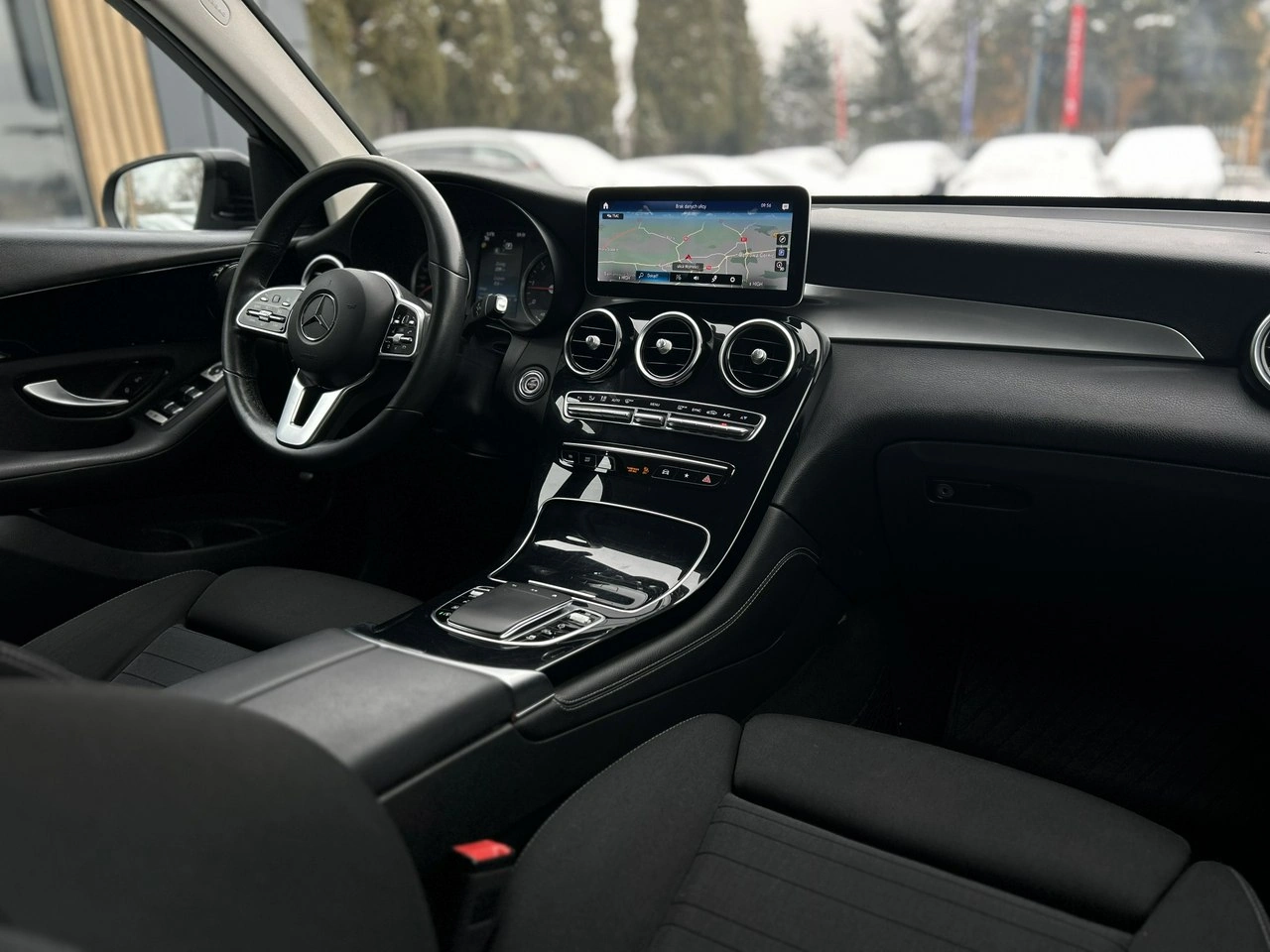Mercedes GLC 200 - Zdjęcie 16