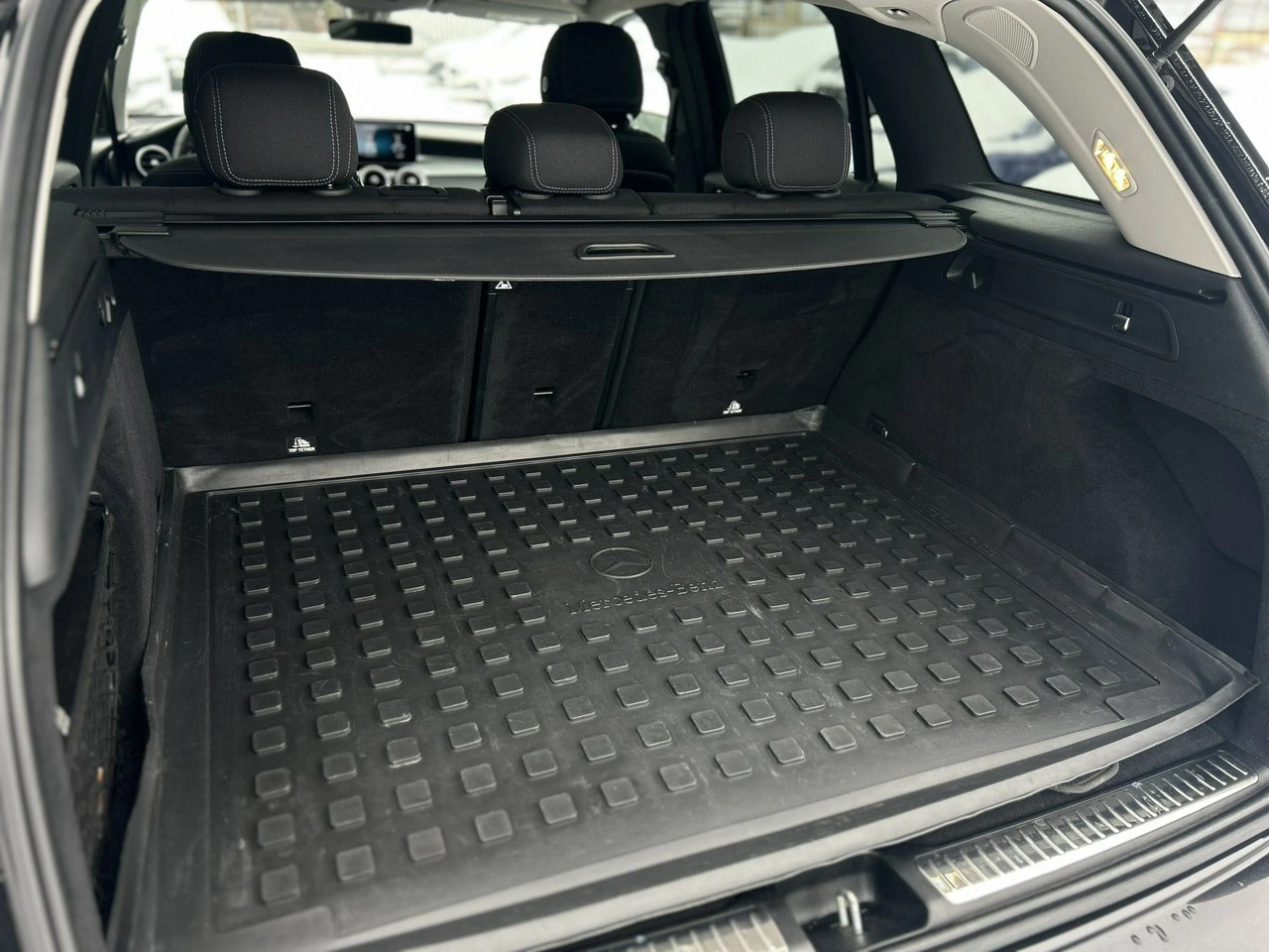 Mercedes GLC 200 - Zdjęcie 36