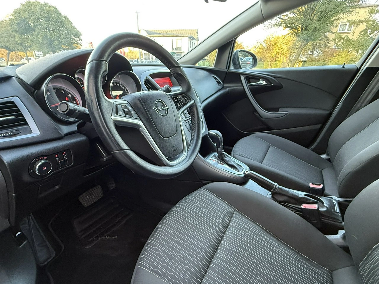 Opel Astra - Zdjęcie 5