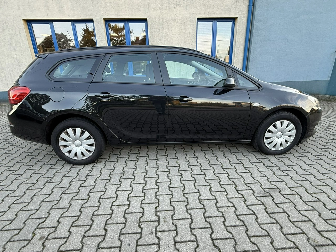 Opel Astra - Zdjęcie 11