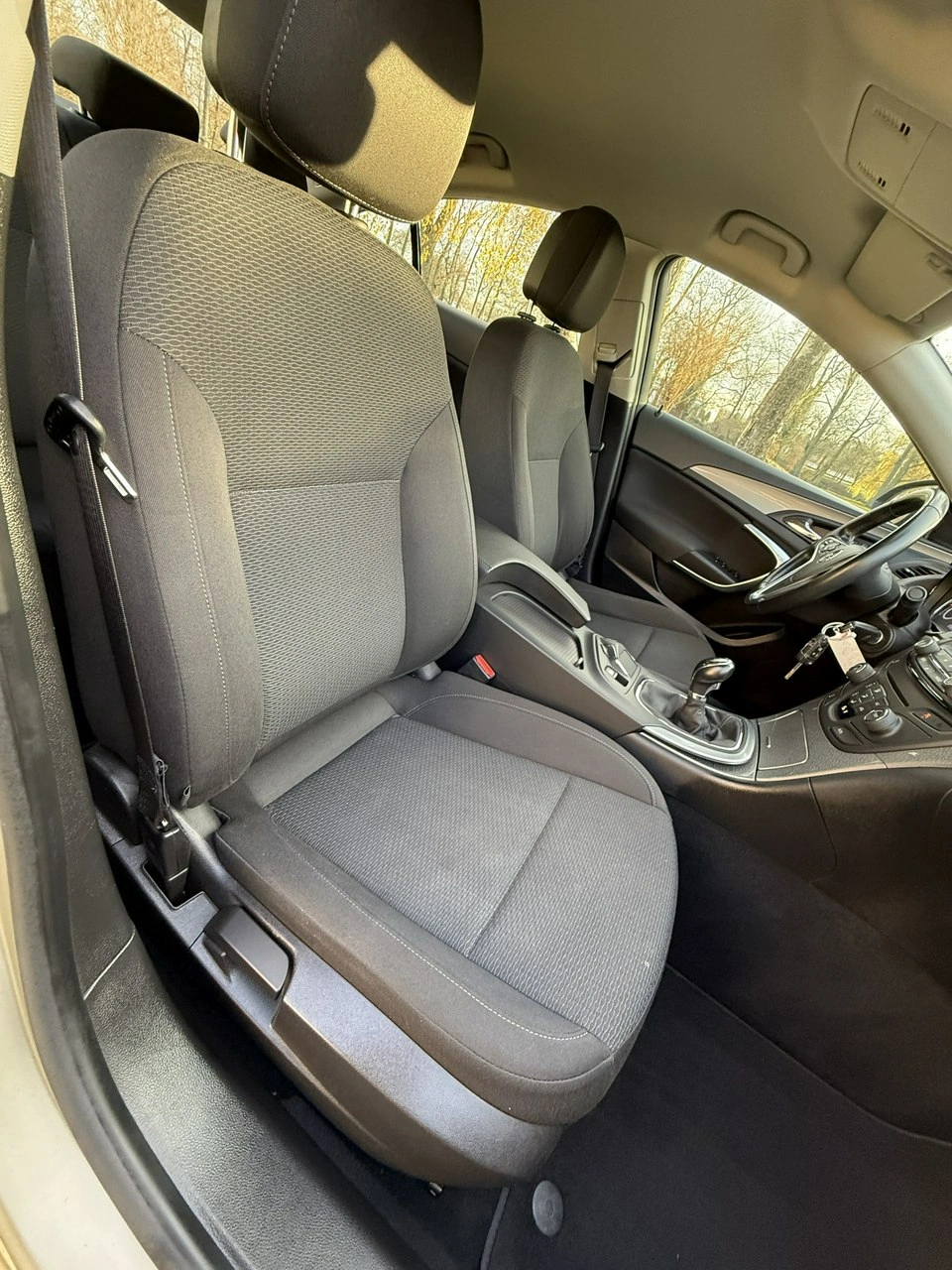 Opel Insignia - Zdjęcie 15