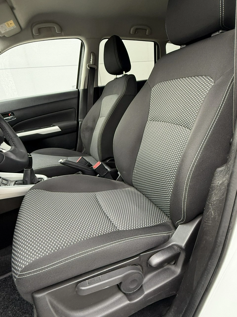 Suzuki Vitara - Zdjęcie 15