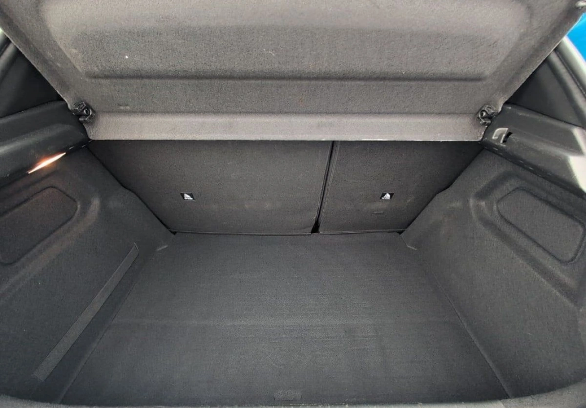 Peugeot 208 - Zdjęcie 6