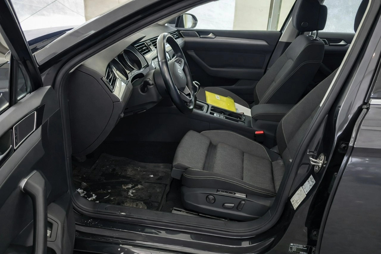 Volkswagen Passat Variant - Zdjęcie 6