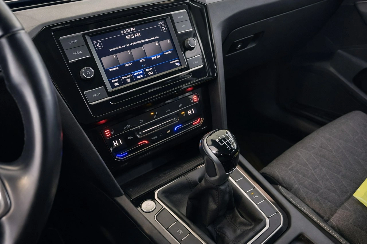 Volkswagen Passat Variant - Zdjęcie 5